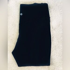 Lululemon black align cropped leggings